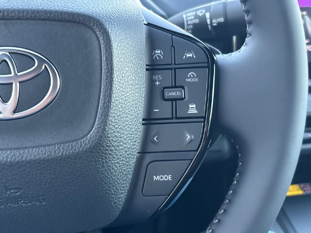 New 2027 Wind Chill Pearl <sup>1</sup> Toyota  XLE image 30
