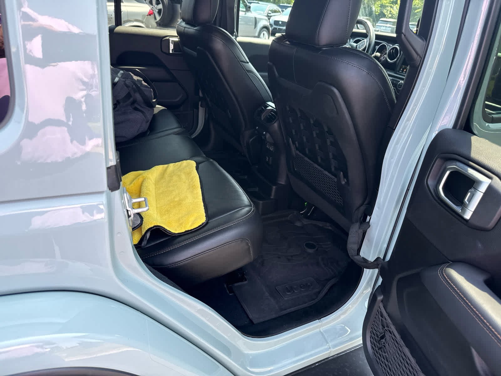 Used 2023 Earl Clearcoat Jeep Rubicon 392 image 17