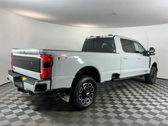 New 2026 Avalanche Ford Platinum image 4