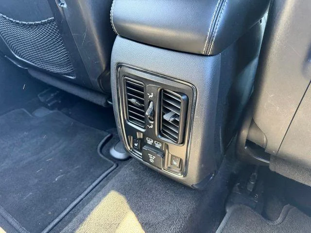 Used 2015 Silver Jeep Limited image 19