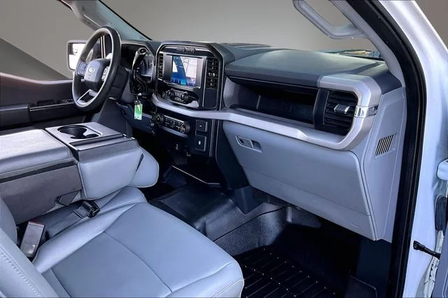 Used 2023 White Ford XL image 26