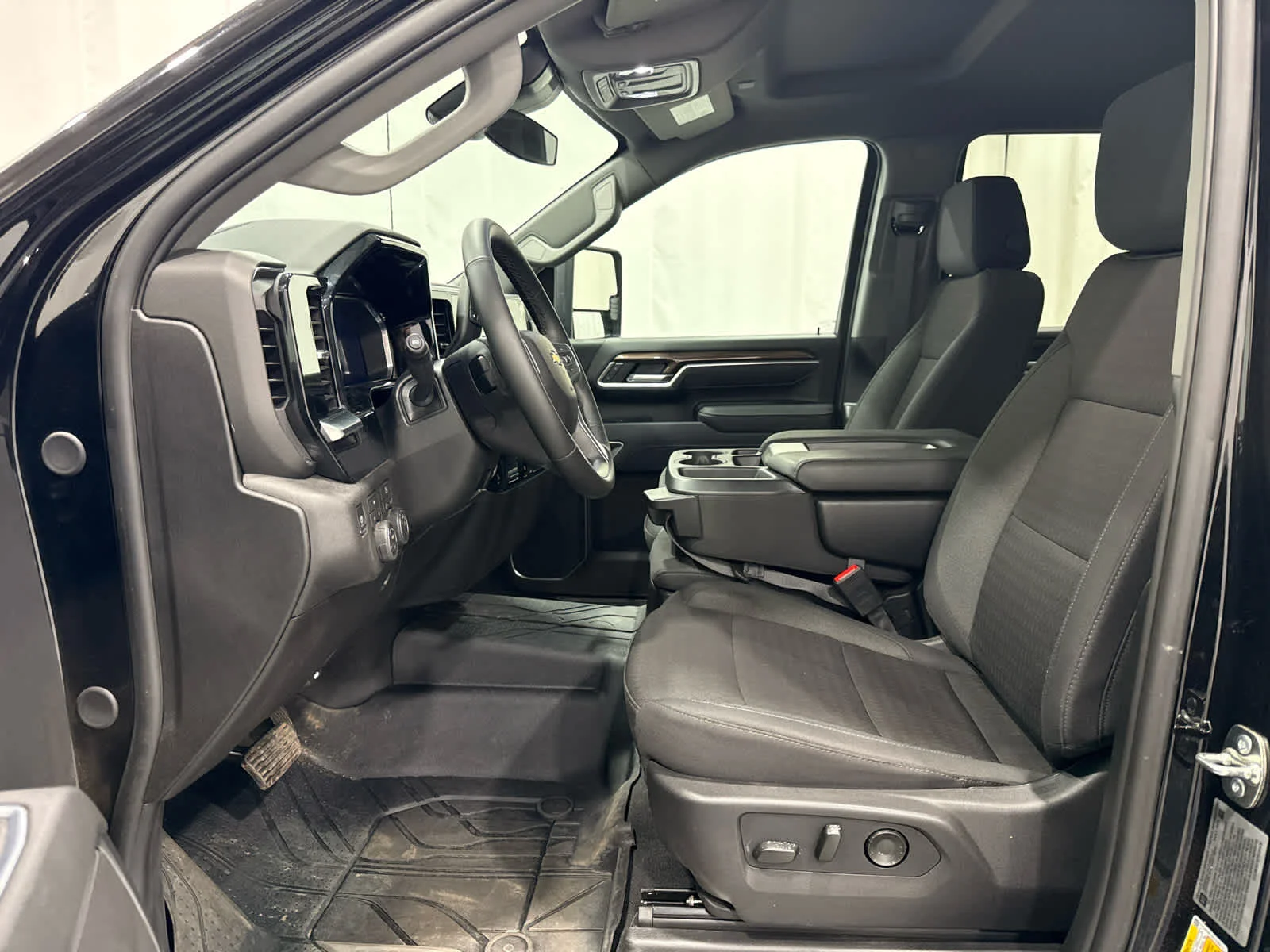 Used 2026 Black Chevrolet LT image 11