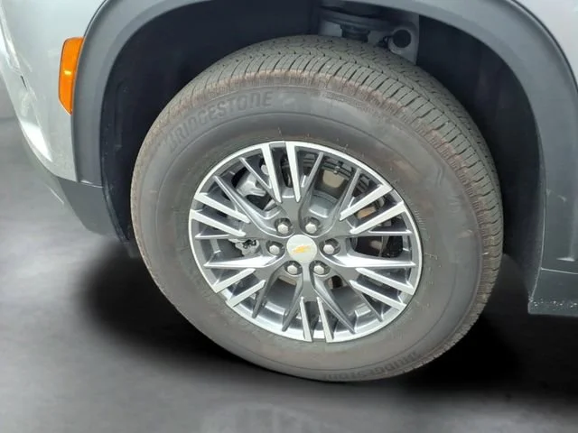 Used 2026 Sterling Gray Metallic Chevrolet LT image 18