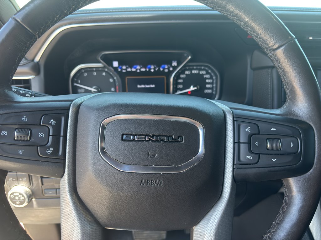 Used 2021 White GMC Denali image 25