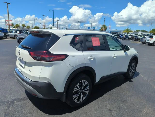 Used 2023 White Nissan SV image 6