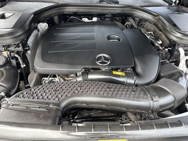 Used 2021 Black Mercedes-Benz GLC 300 image 13