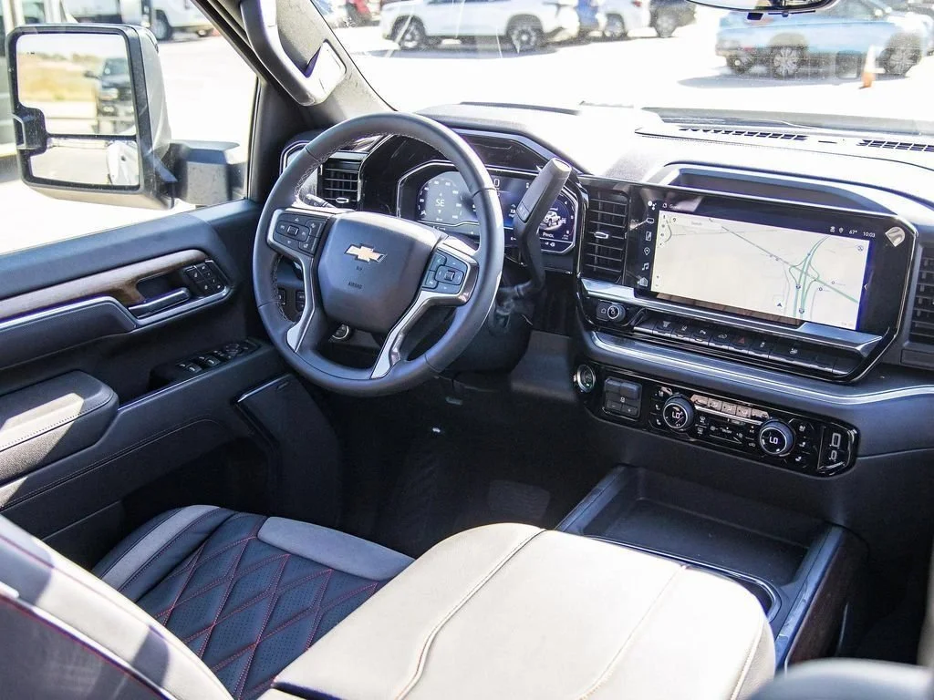 2025 Chevrolet Silverado 3500 HD High Country - Photo 30