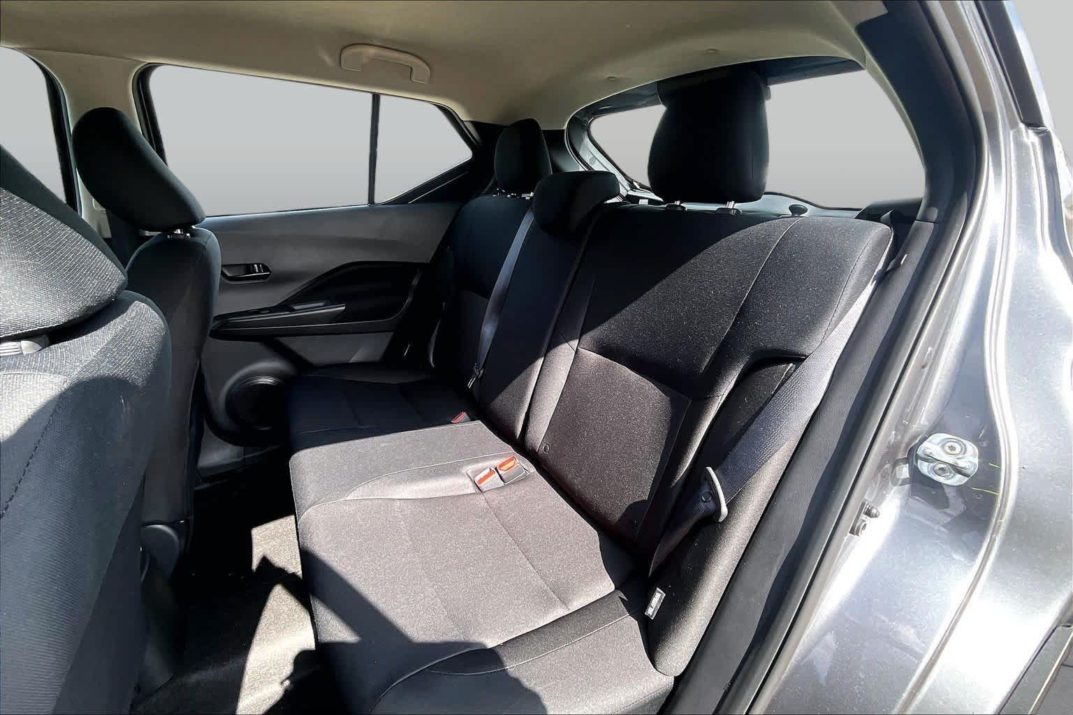 Certified Used 2025 Gun Metallic Nissan S image 19