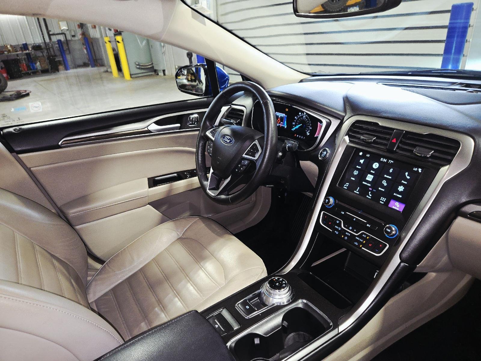 Used 2017 Lightning Blue Ford SE image 44