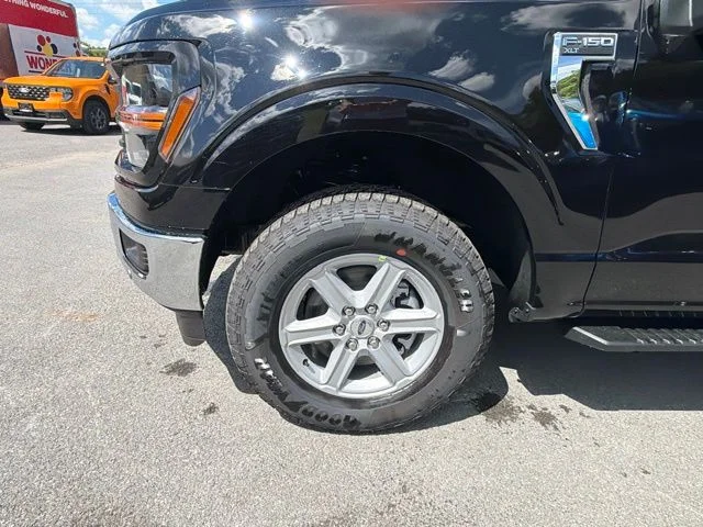 New 2026 Agate Black Metallic Ford XLT image 19