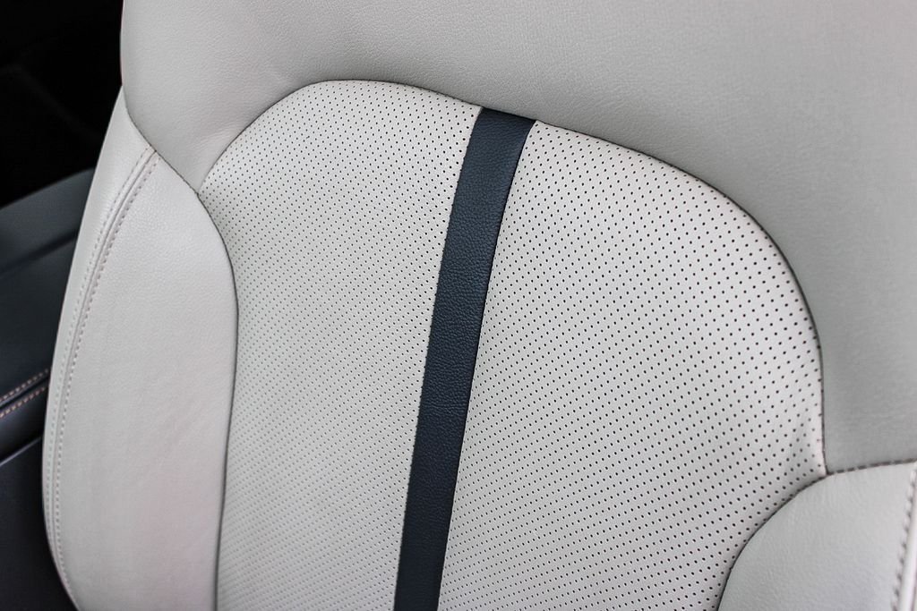 Used 2026 White Mazda 3.3 Turbo Preferred image 26