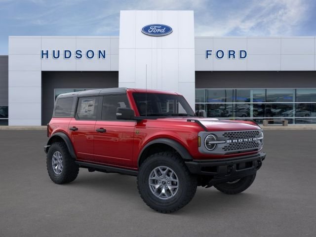 New 2025 Ruby Red Metallic Tinted Clearcoat Ford Badlands® image 7