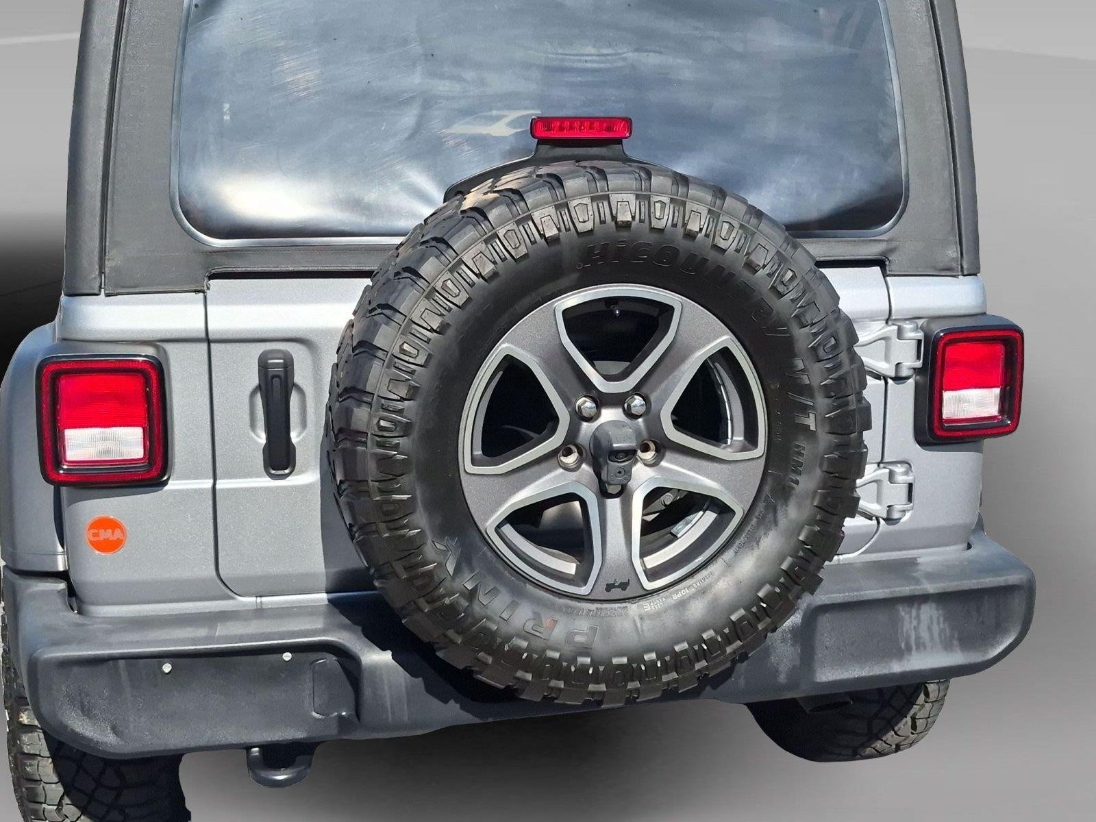 Used 2021 Billet Silver Metallic Clearcoat Jeep Sport S image 5