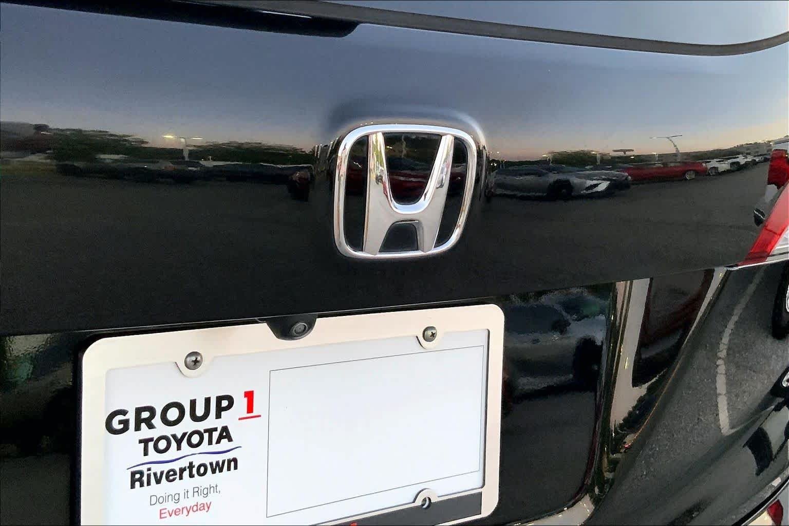 Used 2019 Crystal Black Pearl Honda EX-L image 9