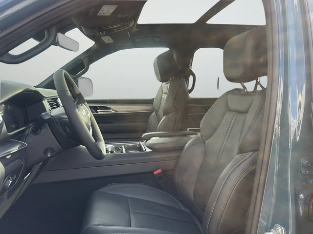 New 2026 Steel Blue Exterior Paint Jeep Limited Reserve image 11