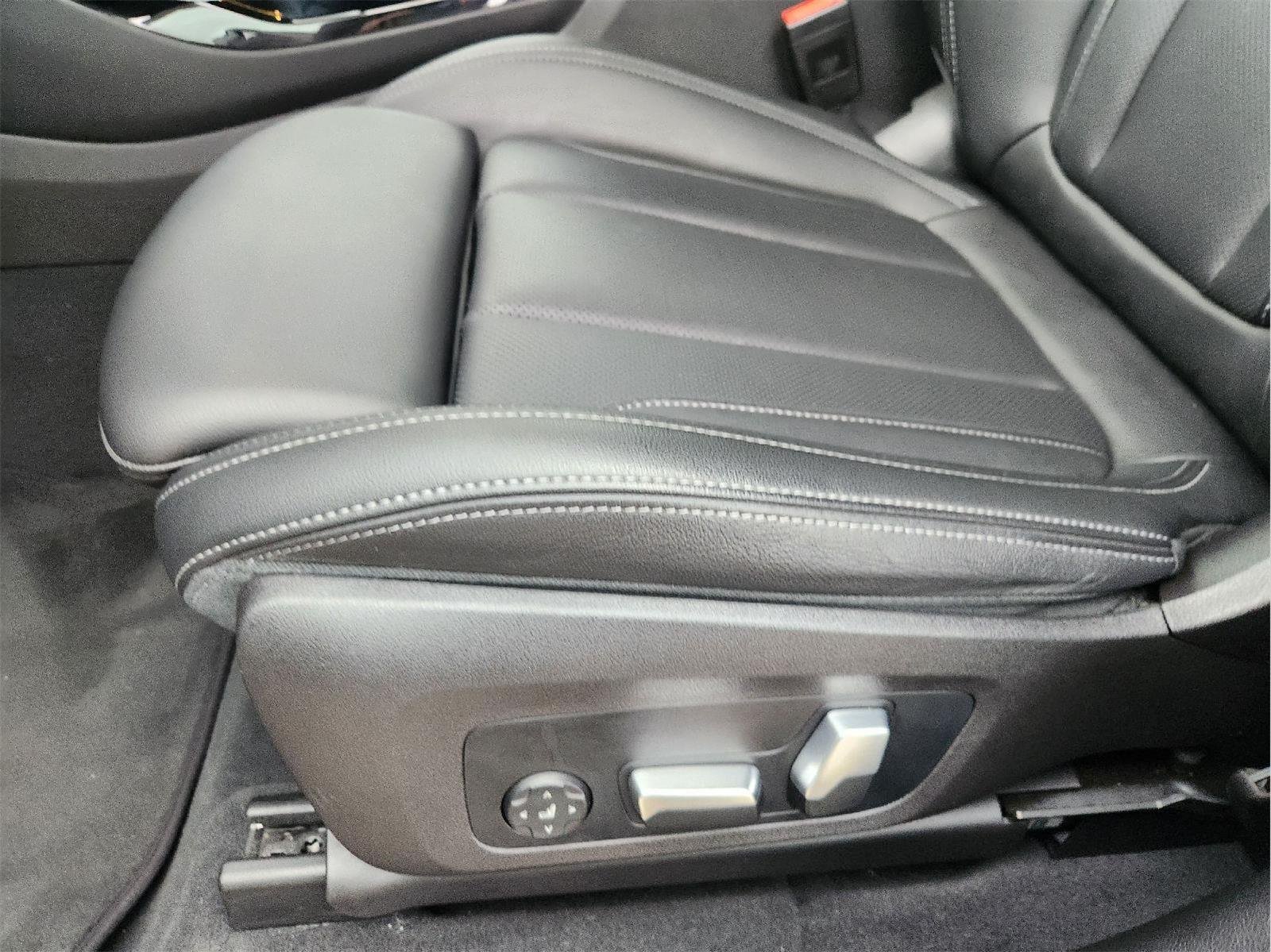 Used 2022 Brooklyn Grey Metallic BMW sDrive30i image 23
