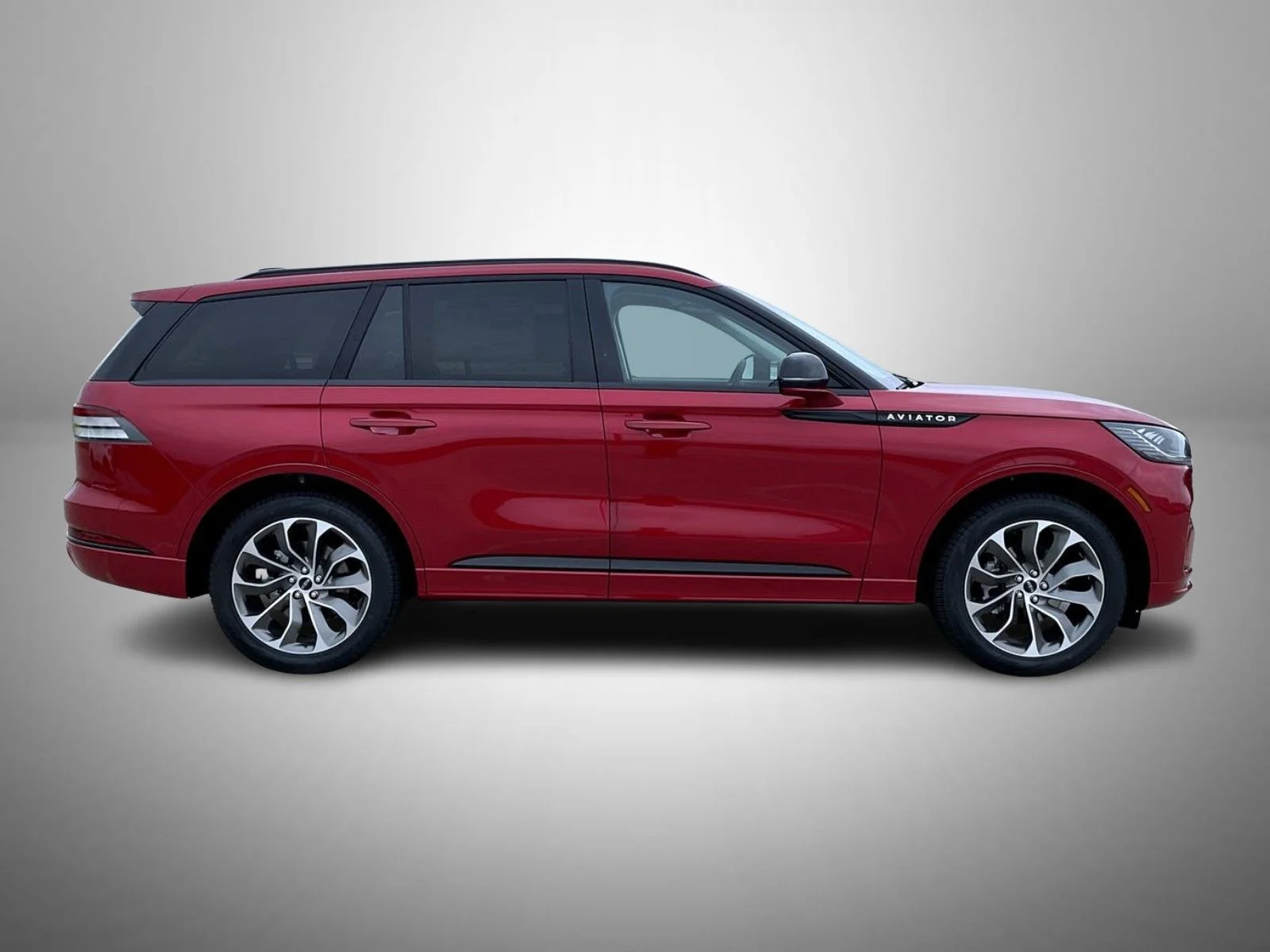 New 2026 Red Lincoln Premiere image 4