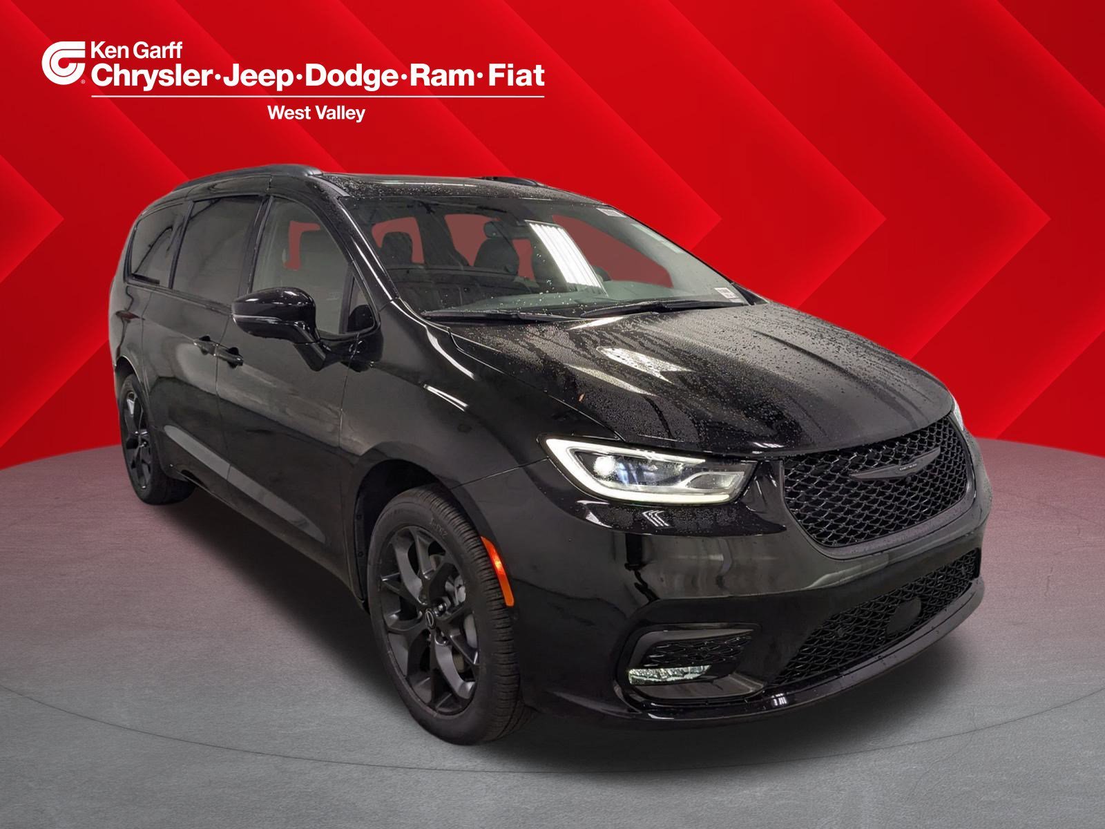 2026 Chrysler Pacifica Limited AWD's photo