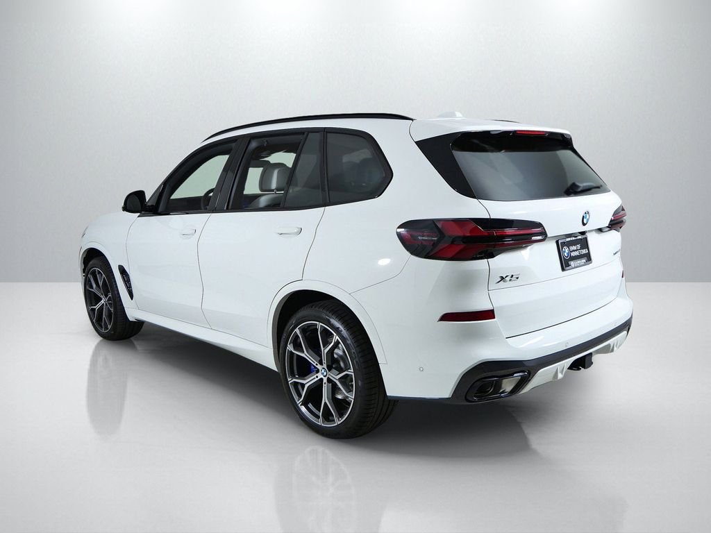 New 2026 Alpine White BMW xDrive40i image 14