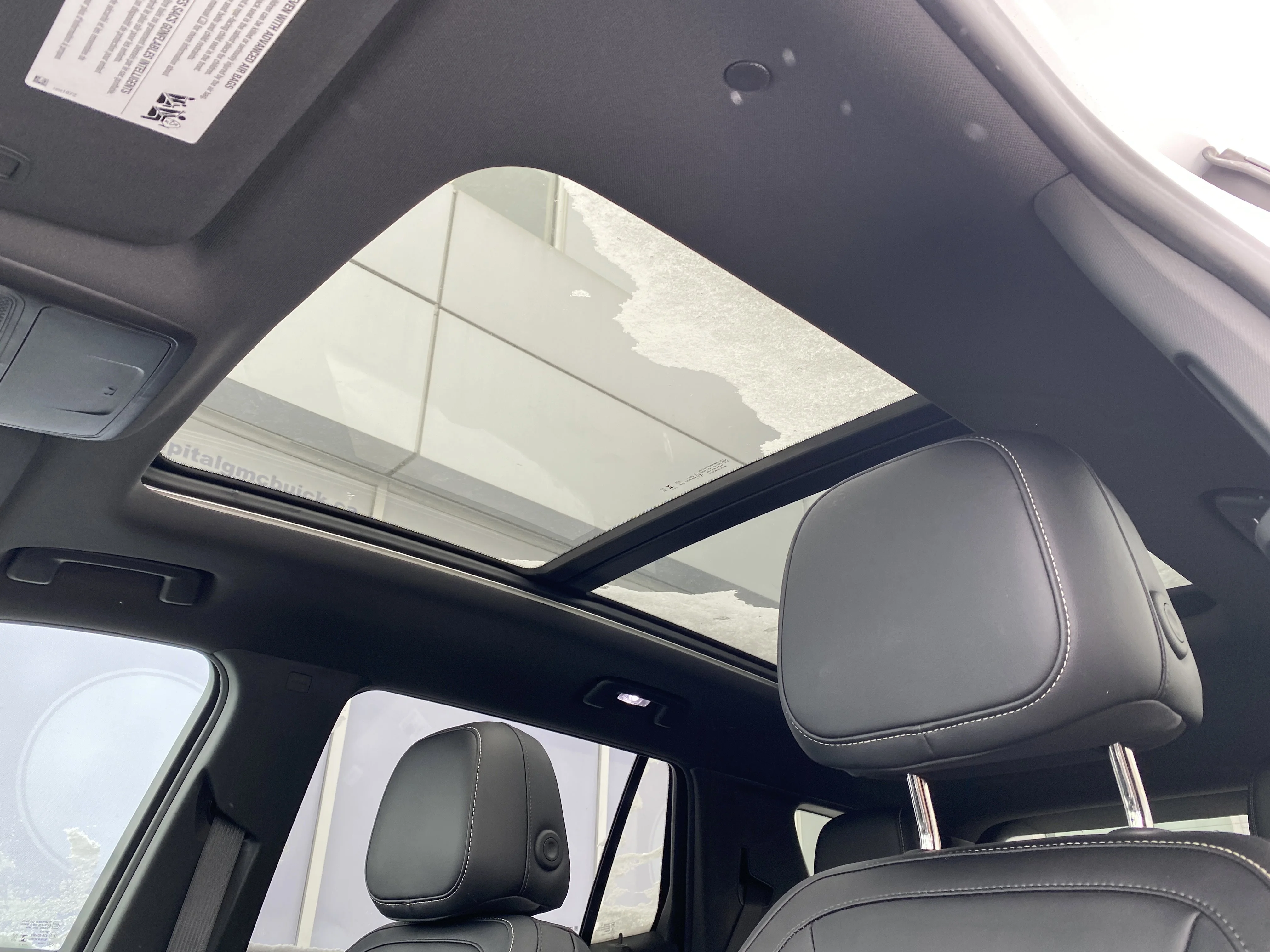 Certified Used 2026 White GMC AWD Elevation * PREMIUM PACKAGE * PANORAMIC SUNROOF * POWER TAILGATE image 18