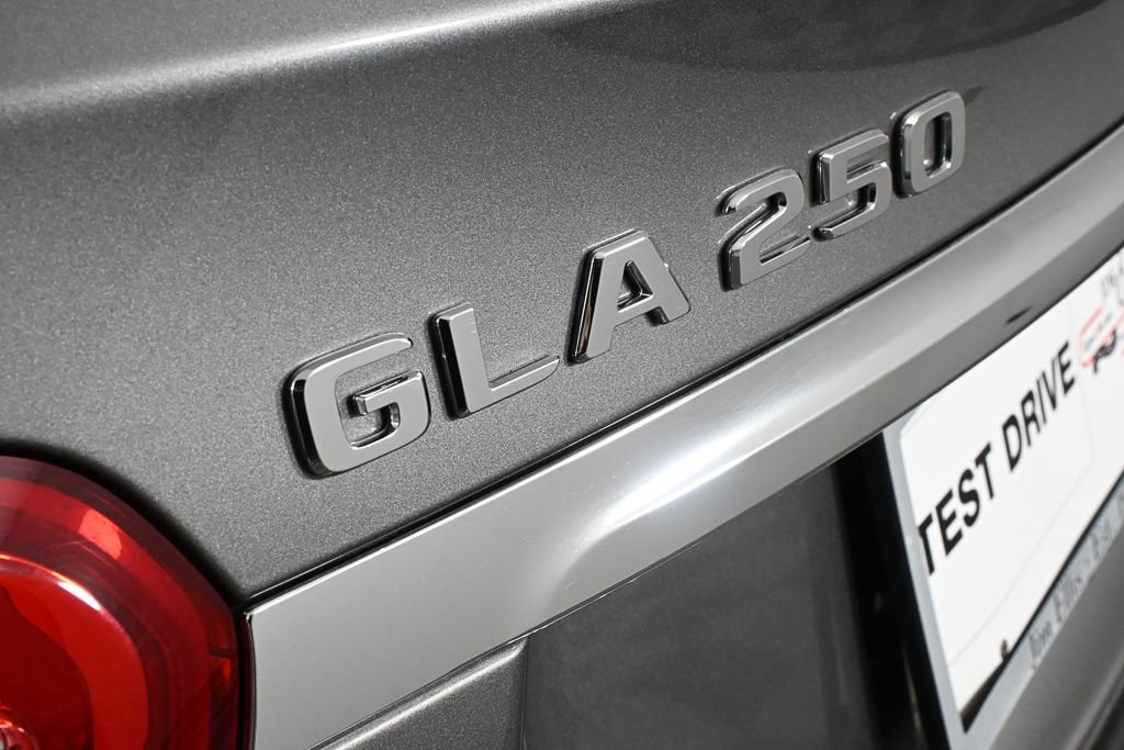 Certified Used 2019 Gray Mercedes-Benz GLA 250 image 28