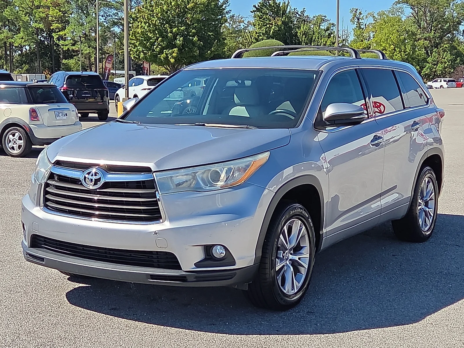 Used 2016 Toyota Highlander LE Plus with VIN 5TDZKRFH7GS180197 for sale in Rogers, AR