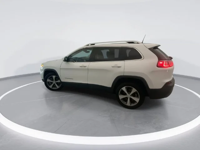 Used 2021 White Jeep Limited image 7
