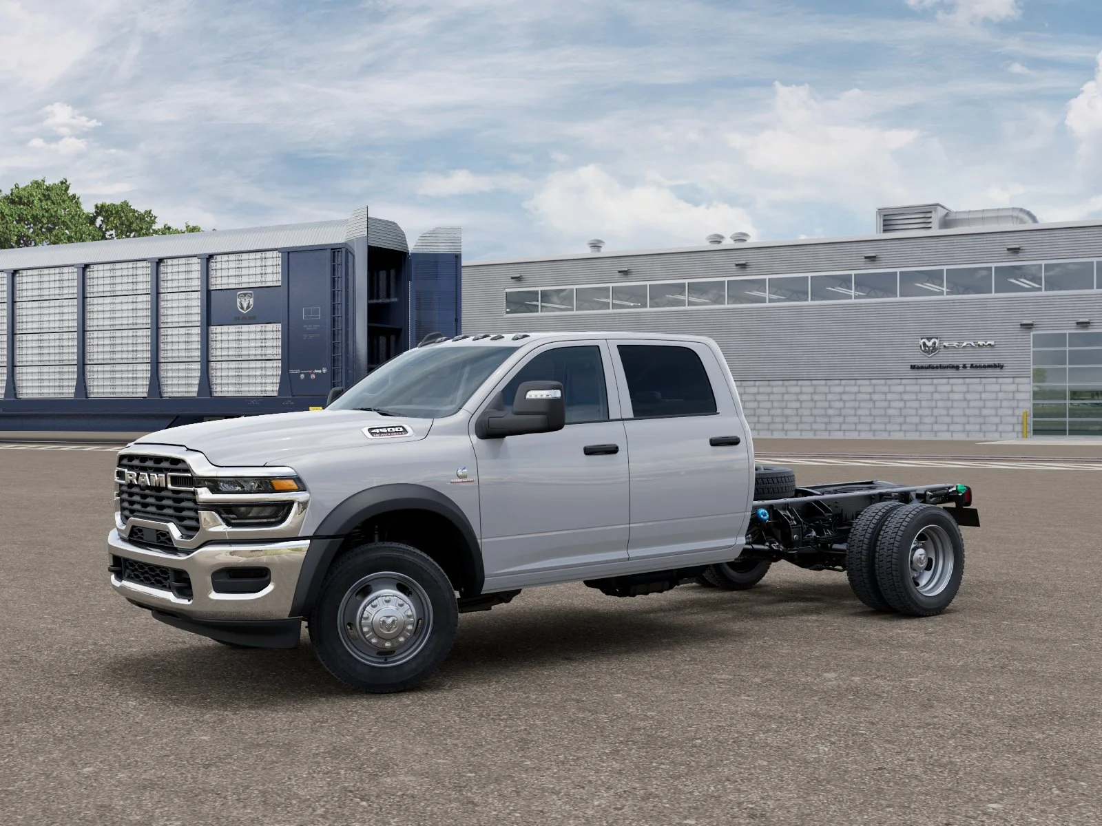 2026 RAM 4500 Tradesman 4X4 Crew Cab DRW 173" WB's photo
