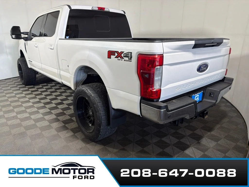 Certified Used 2017 White Platinum Clearcoat Metallic Ford Lariat image 6