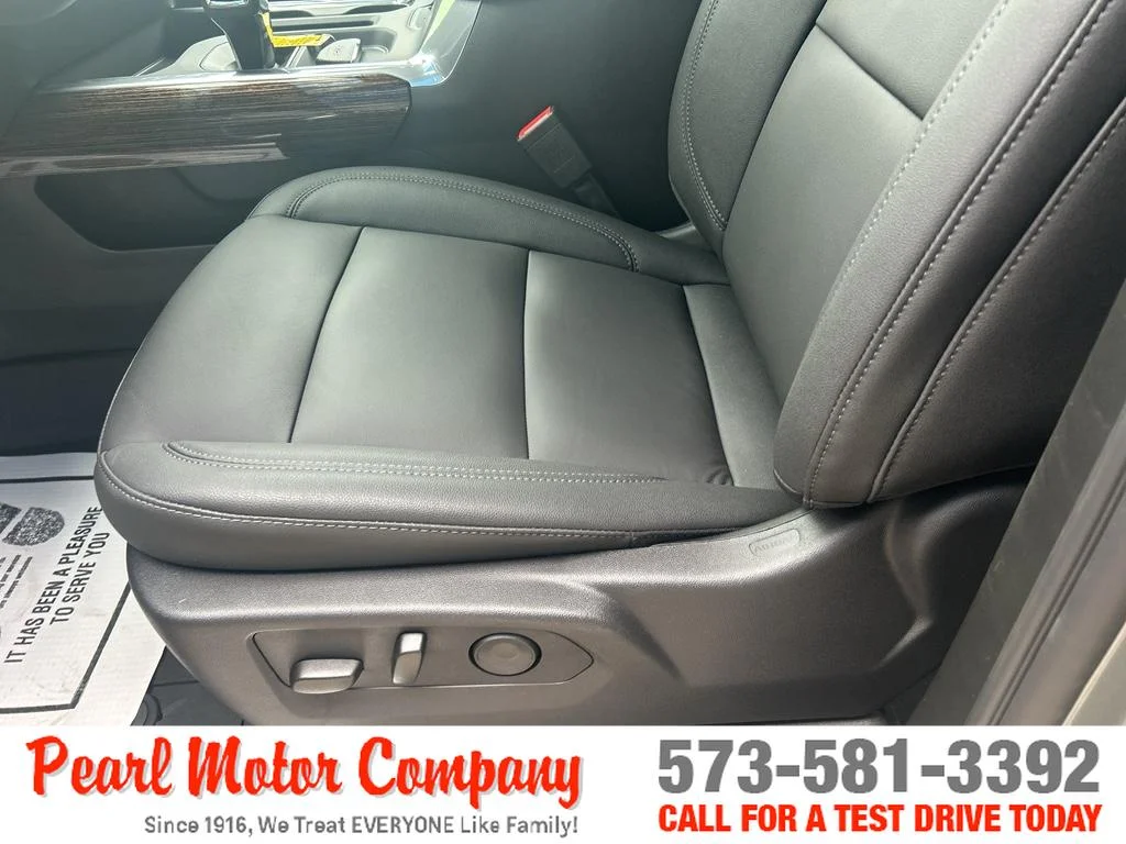 New 2026 Sterling Metallic GMC Elevation image 10