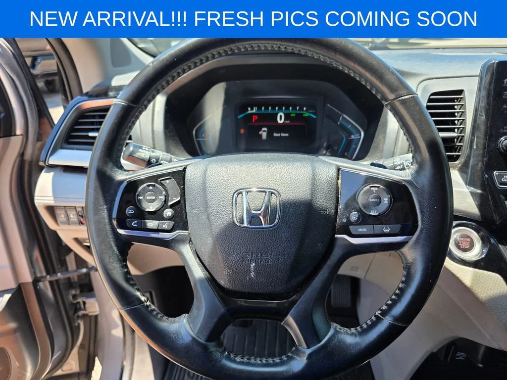 Used 2019 Silver Honda Elite image 11