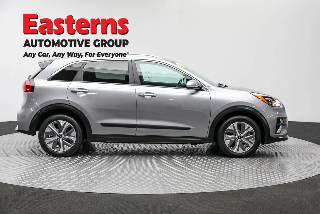 Used 2022 Gray Kia EX image 4