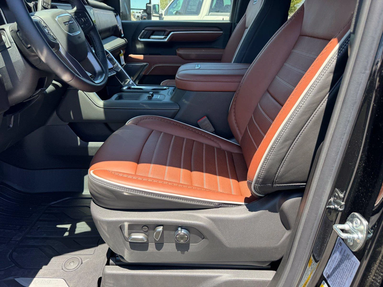 New 2026 Onyx Black GMC Denali Ultimate image 17