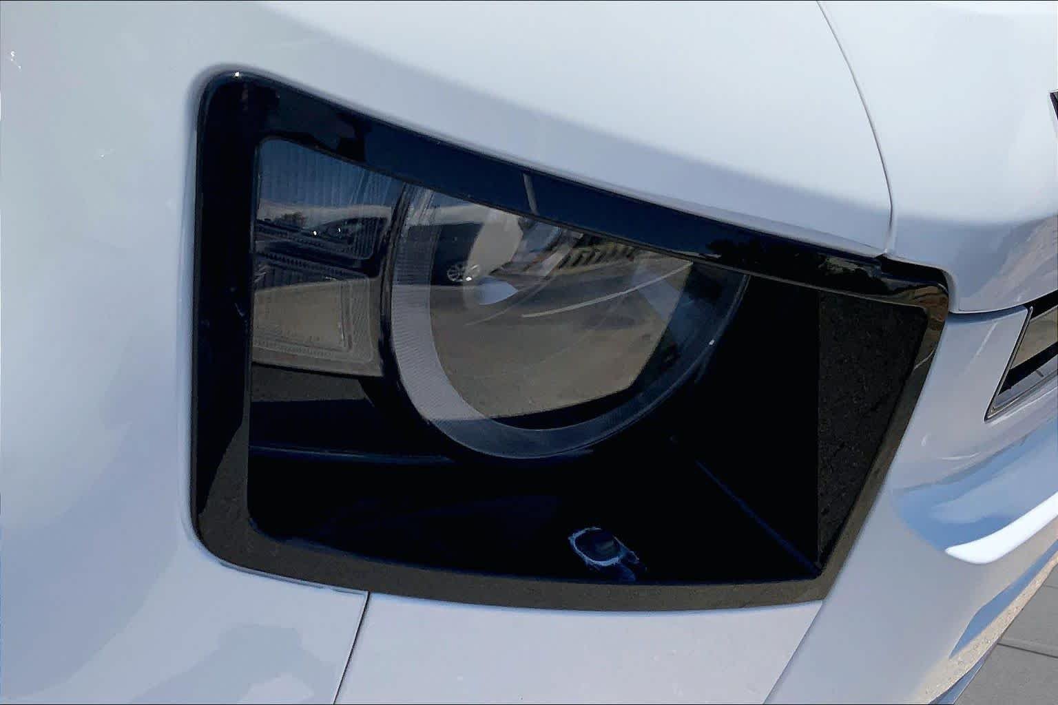 Used 2024 Fuji White Land Rover S image 27