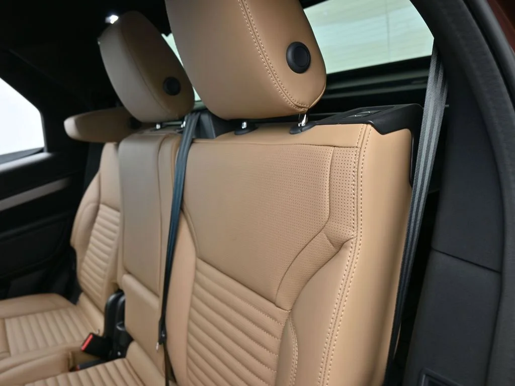 2026 Land Rover Discovery Gemini Edition - Photo 37