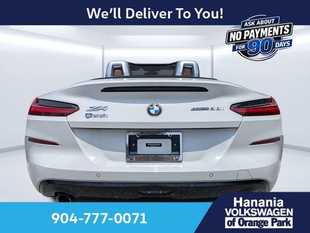 Used 2020 White BMW sDrive30i image 4