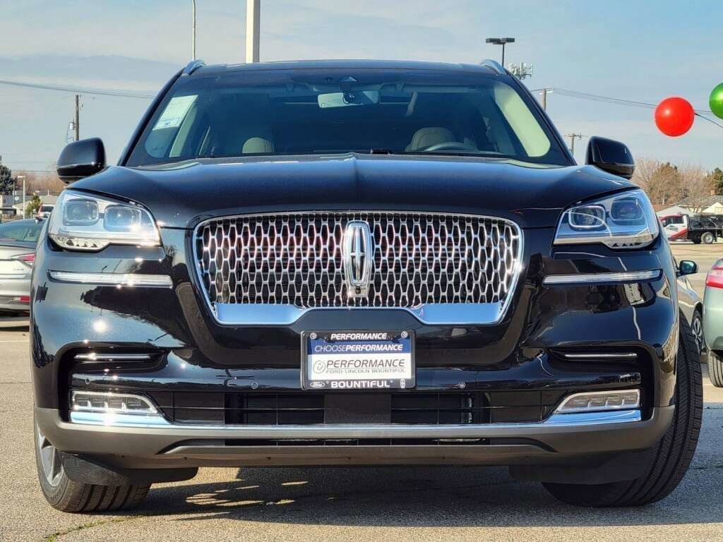 Used 2023 Black Metallic Lincoln Reserve image 14
