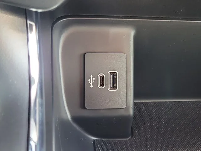 New 2026 Oxford White Ford STX image 25