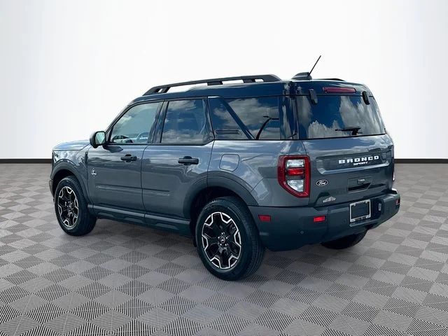 New 2026 Gray Metallic Ford Outer Banks image 4