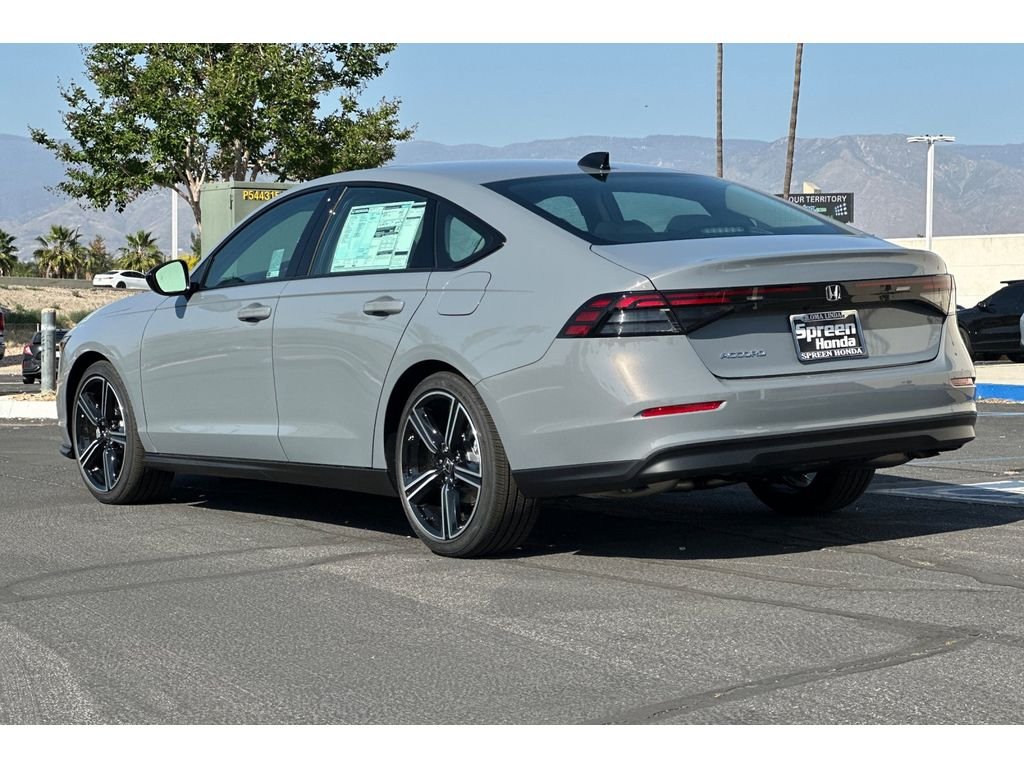 New 2026 Urban Gray Pearl Honda SE image 7
