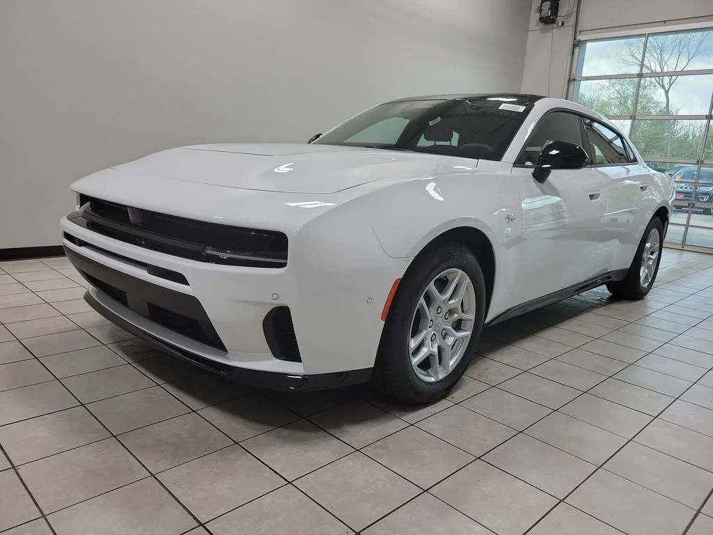 New 2026 White Knuckle Exterior Paint Dodge R/T image 3
