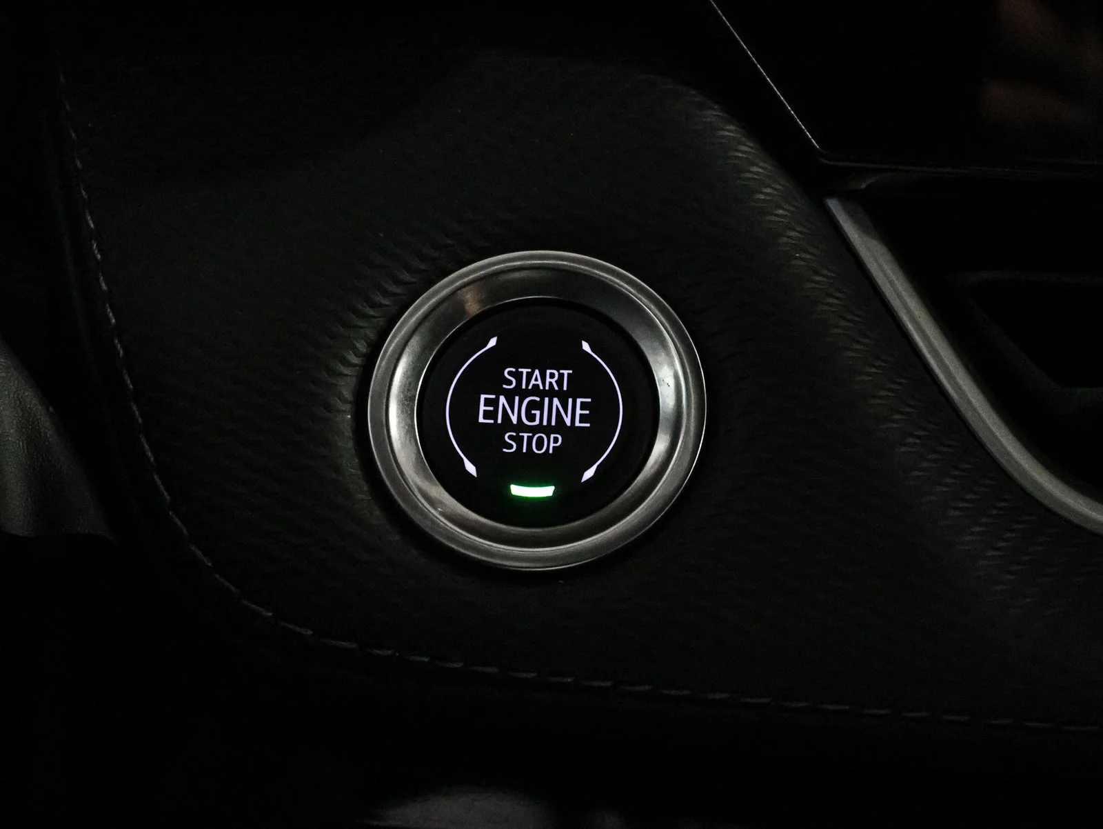 Used 2025 Red Chevrolet LT image 38