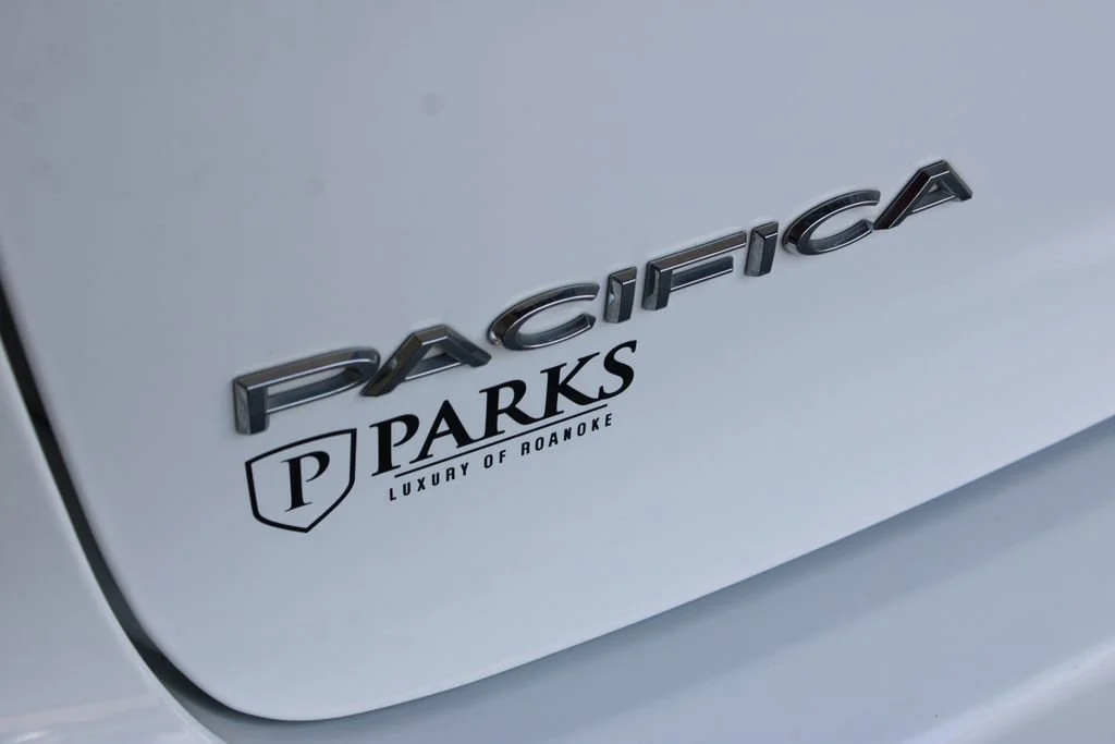 Used 2023 White Chrysler Touring L image 37