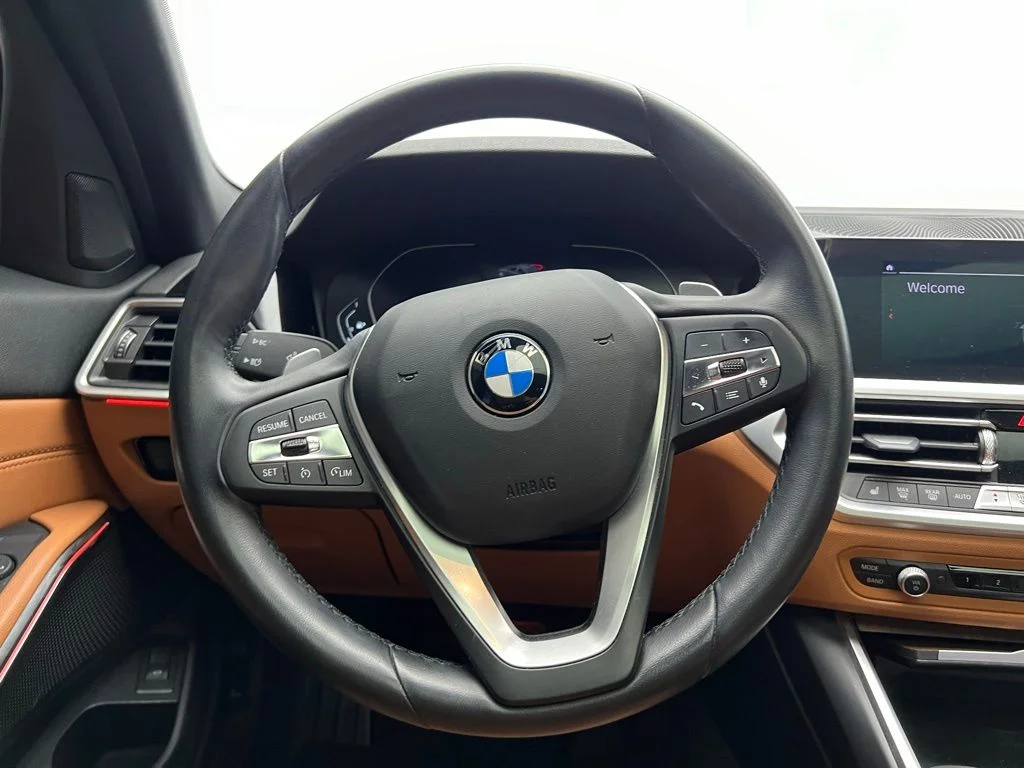 Used 2021 Alpine White BMW 330i image 17