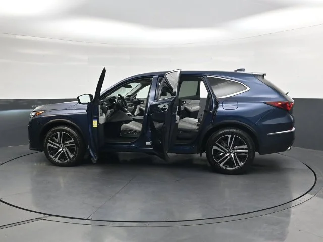 Used 2025  Acura Technology Package image 40