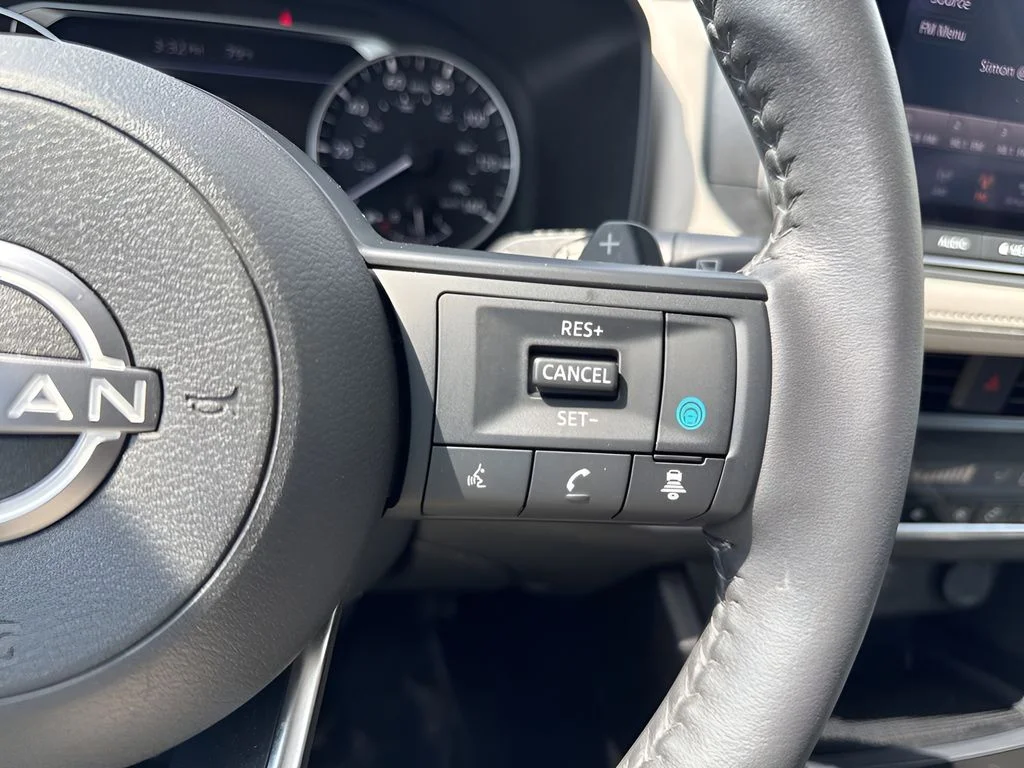 Used 2024 White Nissan SV image 16