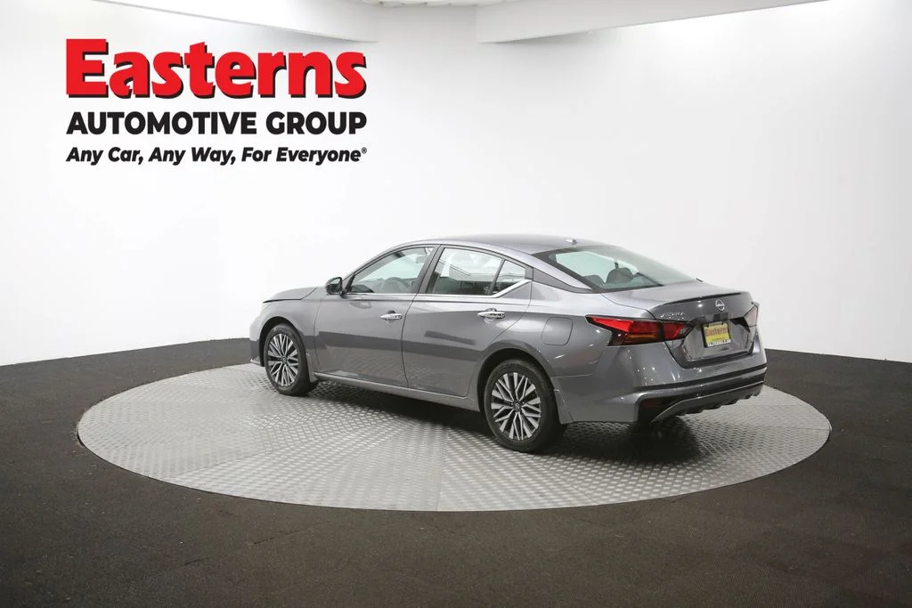 Used 2024 Gray Nissan 2.5 SV image 62