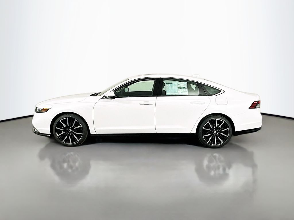 New 2026 Platinum White Pearl Honda Touring image 4