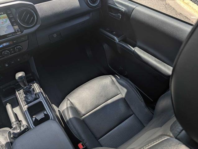 Certified Used 2022 MIDNIGHT BLACK METAL Toyota  image 11