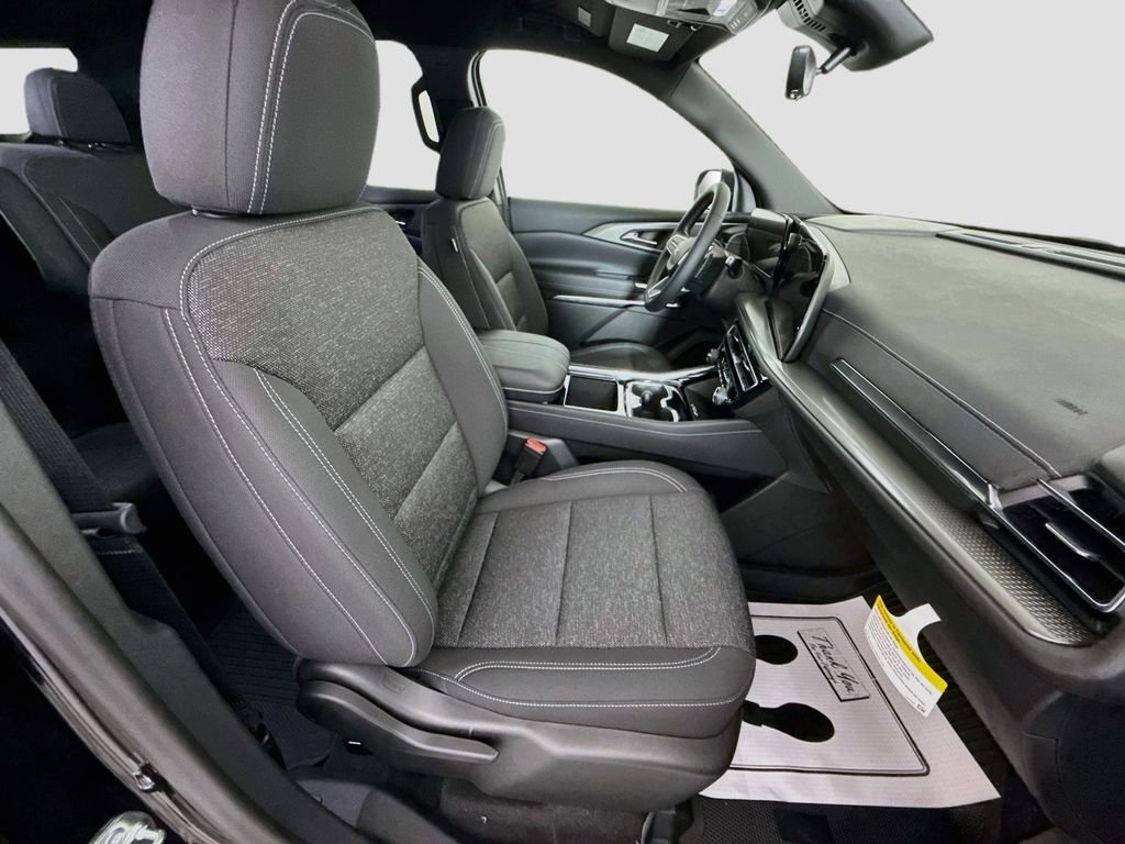 New 2026 Mosaic Black Metallic Chevrolet LT image 28